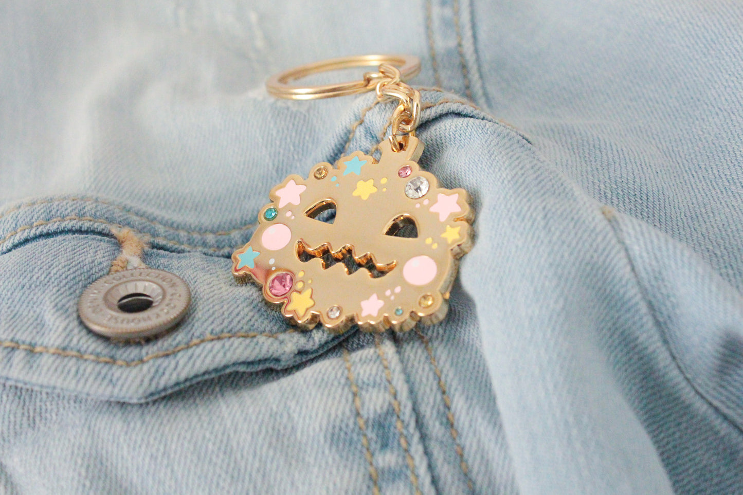 Magical Pumpkin Keychain - gold keychain with rhinestones - Shiny and sparkling Pumpkin charm