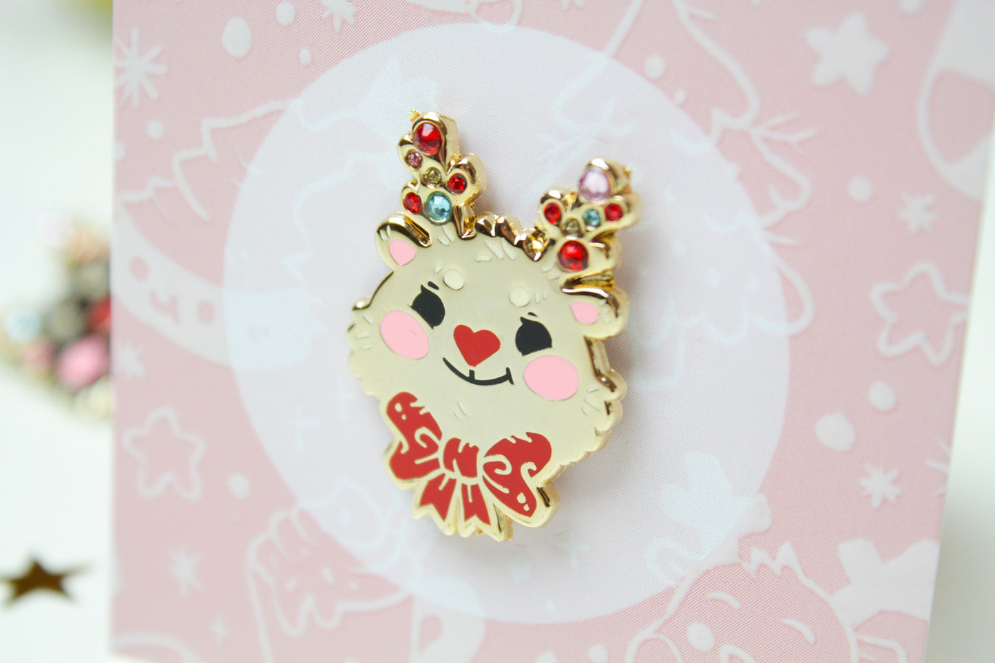 Reindeer enamel pin - Gold with colorful rhinestones - For a bright Christmas