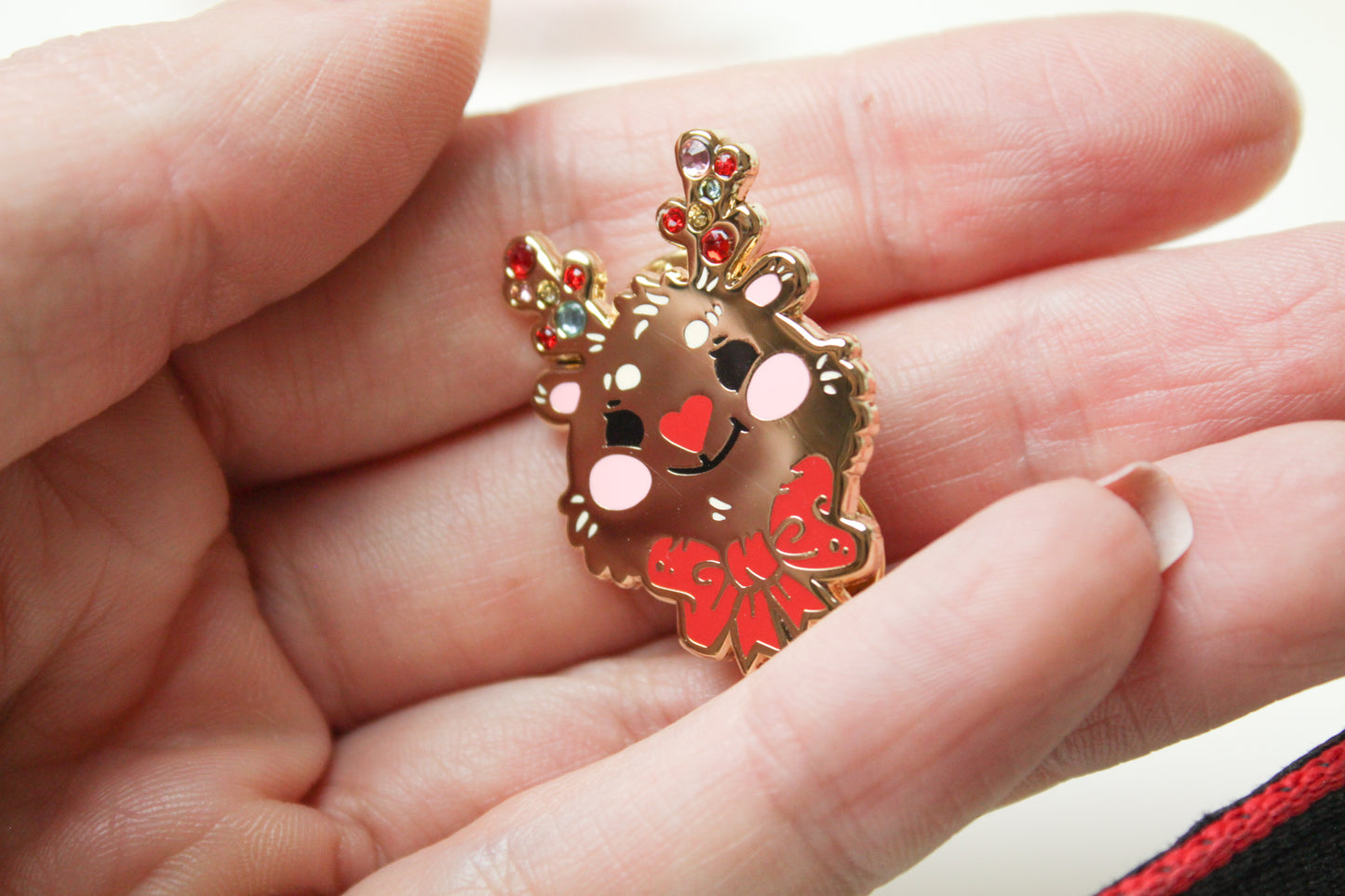 Reindeer enamel pin - Gold with colorful rhinestones - For a bright Christmas